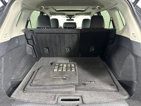 Used 2023 Nissan Rogue SV w/ SV Premium Package image 26