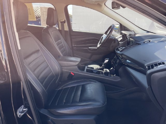 Used 2019 Ford Escape Titanium AWD/4WD image 36