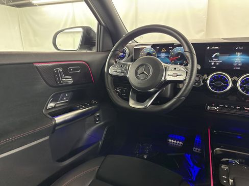 Certified 2023 Mercedes-Benz GLA 250 image 28