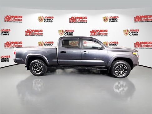 Certified 2020 Toyota Tacoma TRD Sport image 16