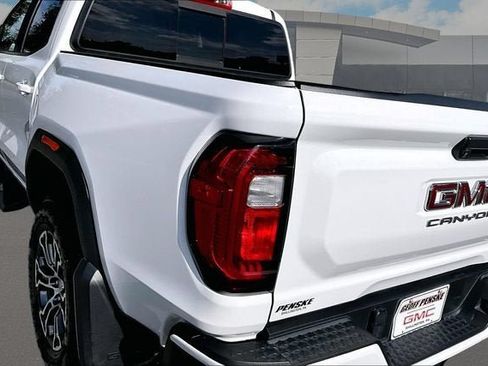 Used 2023 GMC Canyon AT4 w/ Technology Package AWD/4WD image 32