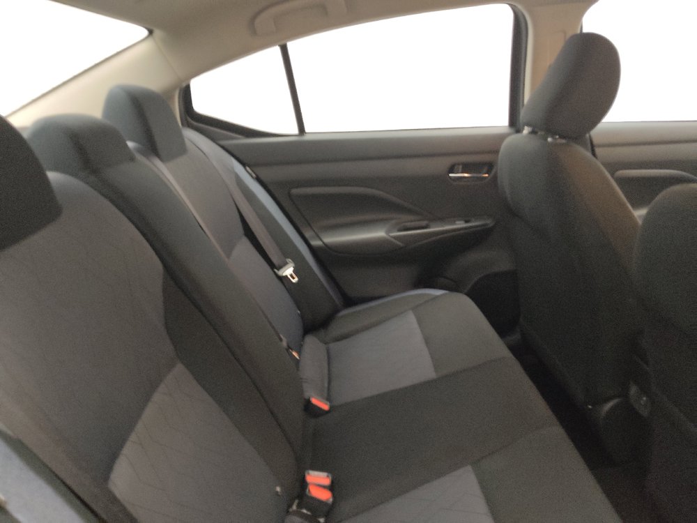 Used 2025 Nissan Versa SV FWD image 19