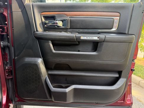 Used 2016 RAM 1500 Laramie AWD/4WD image 42