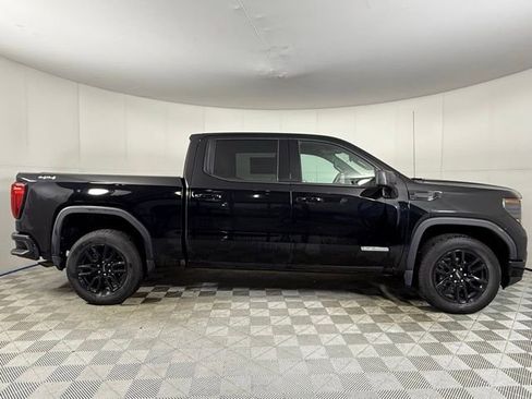 Used 2024 GMC Sierra 1500 Elevation image 8