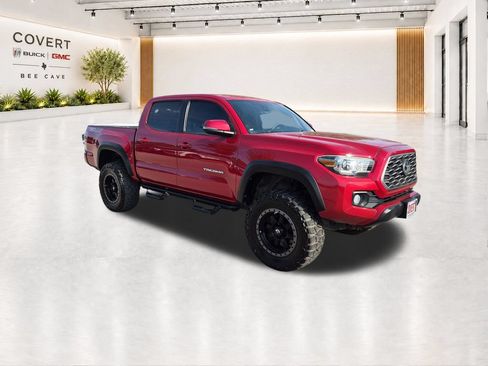 Used 2020 Toyota Tacoma TRD Off-Road w/ Technology Package AWD/4WD image 1