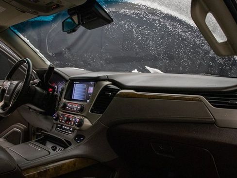 Used 2016 GMC Yukon Denali w/ Open Road Package image 15