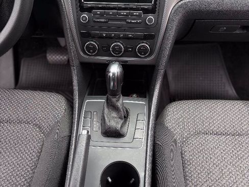 Used 2012 Volkswagen Passat 2.5 S FWD image 23