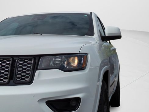Used 2021 Jeep Grand Cherokee Laredo X RWD image 24