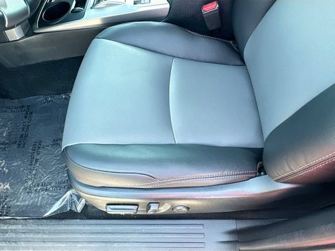 Used 2023 Toyota 4Runner SR5 Premium w/ Moonroof Package RWD image 19