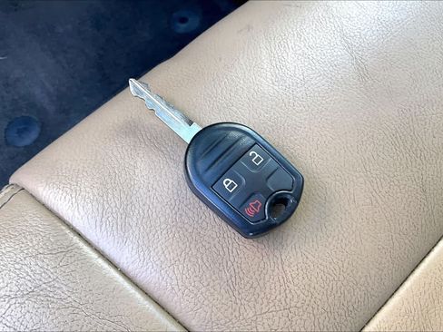 Used 2014 Ford F150 XLT w/ Equipment Group 302A Luxury AWD/4WD image 19