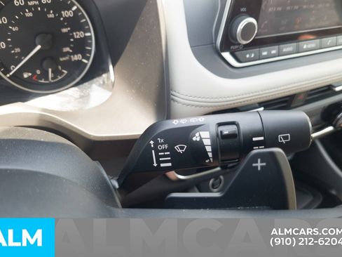 Used 2023 Nissan Rogue SV AWD/4WD image 29