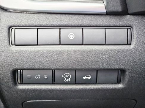 Certified 2023 Nissan Rogue SV w/ SV Premium B Package image 20