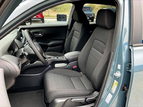New 2026 Honda HR-V Sport image 9