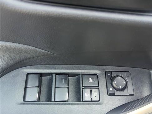 Certified 2025 Toyota RAV4 LE FWD image 10