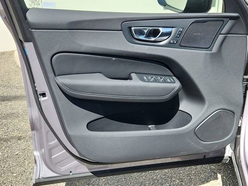 New 2026 Volvo XC60 B5 Plus w/ Climate Package image 9
