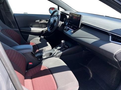 Used 2025 Toyota Corolla SE image 20