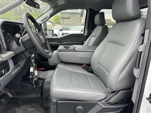 New 2025 Ford F350 XL w/ XL Chrome Package image 13