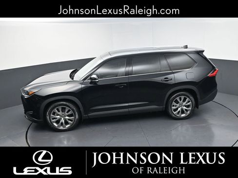 Used 2024 Toyota Grand Highlander FWD image 30