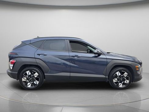 Certified 2025 Hyundai Kona SEL FWD image 4