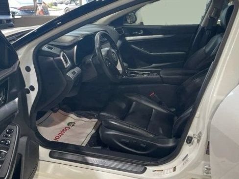 Used 2016 Nissan Maxima 3.5 SV FWD image 11