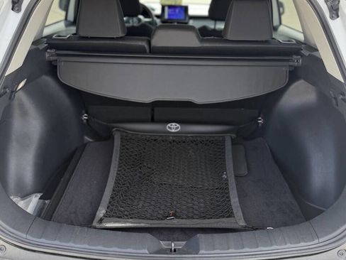 Used 2024 Toyota Corolla Cross LE FWD image 5