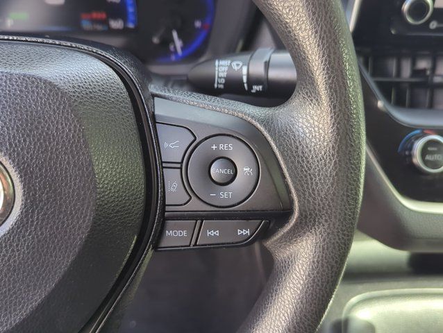 Used 2021 Toyota Corolla LE FWD image 19