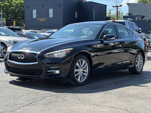 Used 2015 INFINITI Q50 Premium w/ Navigation Package AWD/4WD image 4