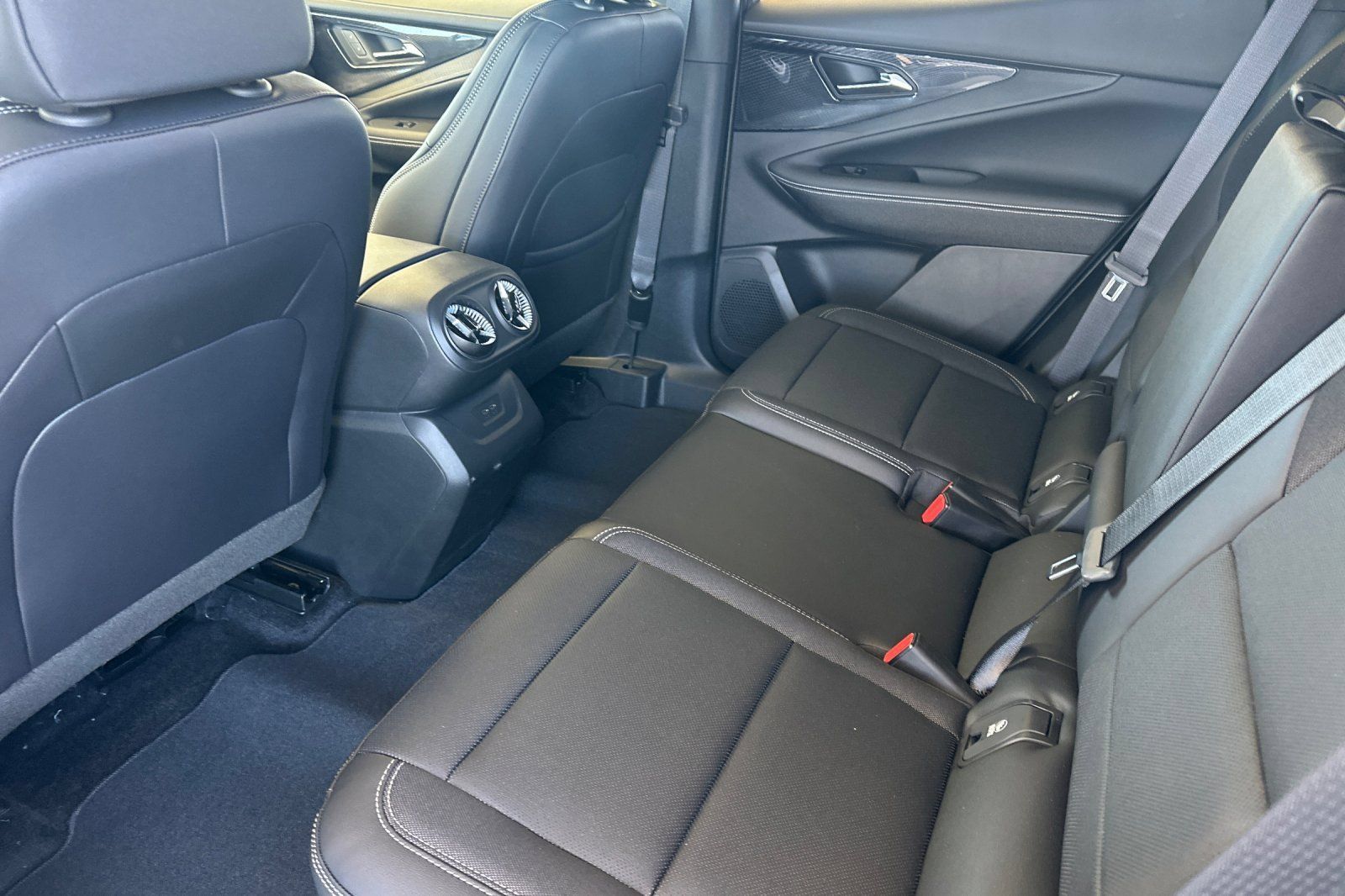 New 2026 Chevrolet Blazer EV LT FWD image 13