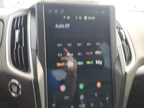 Used 2024 Ford Edge SEL AWD/4WD image 17