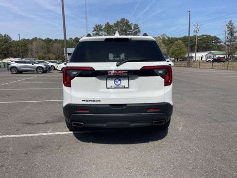 Used 2022 GMC Acadia SLE w/ Elevation Edition image 6