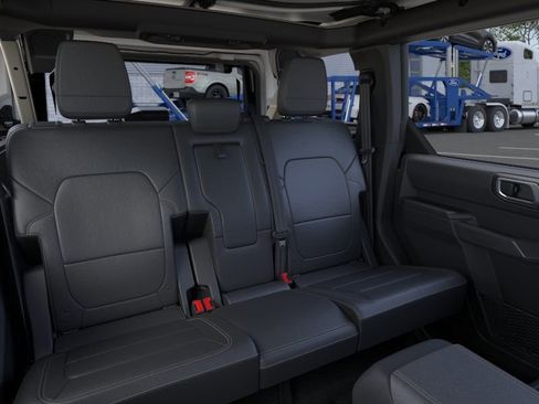 New 2026 Ford Bronco Badlands AWD/4WD image 11
