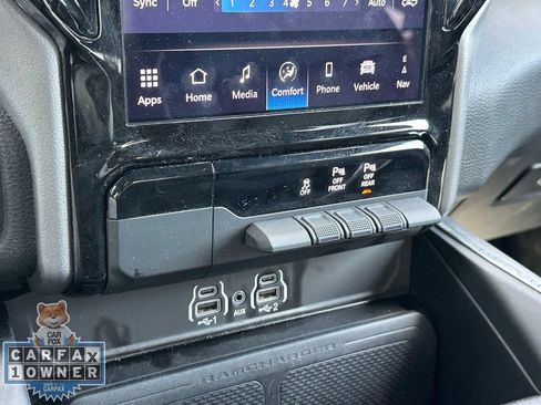 Used 2025 RAM 1500 Laramie AWD/4WD image 31