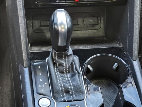 Used 2023 Volkswagen Atlas Cross Sport SEL R-Line image 16