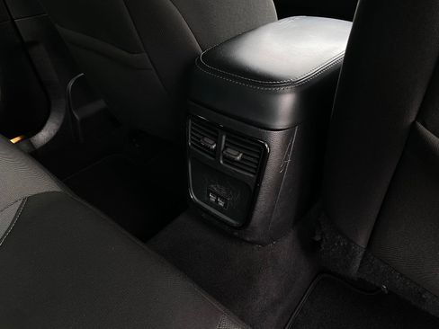 Used 2022 Dodge Charger SXT w/ Blacktop Package RWD image 27