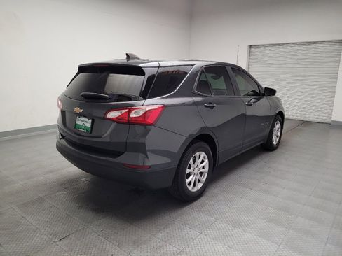 Used 2020 Chevrolet Equinox LS FWD image 9