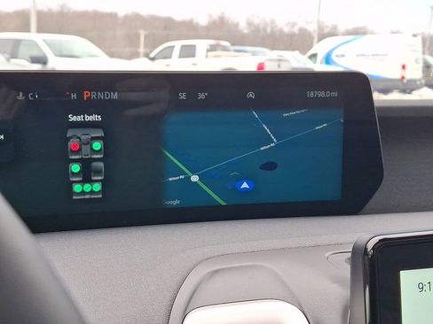 Used 2025 Ford Expedition Active image 21