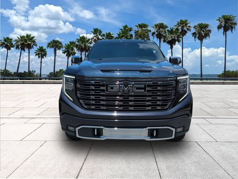 Used 2022 GMC Sierra 1500 Denali Ultimate AWD/4WD image 3