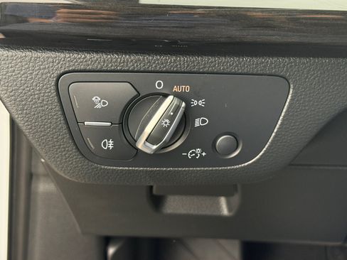 Used 2019 Audi Q5 2.0T Premium Plus AWD/4WD image 14