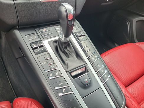 Used 2017 Porsche Macan S AWD/4WD image 32