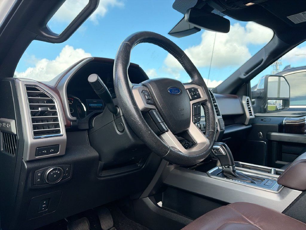 Used 2016 Ford F150 Platinum w/ Equipment Group 701A Luxury AWD/4WD image 15