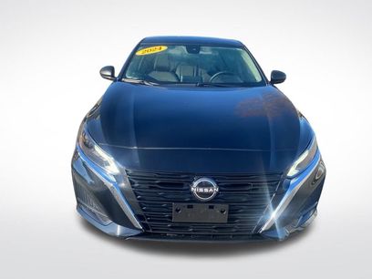 Used 2024 Nissan Altima 2.5 SV