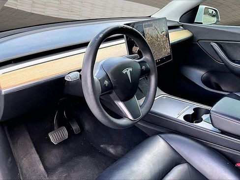 Used 2021 Tesla Model Y Long Range AWD/4WD image 10