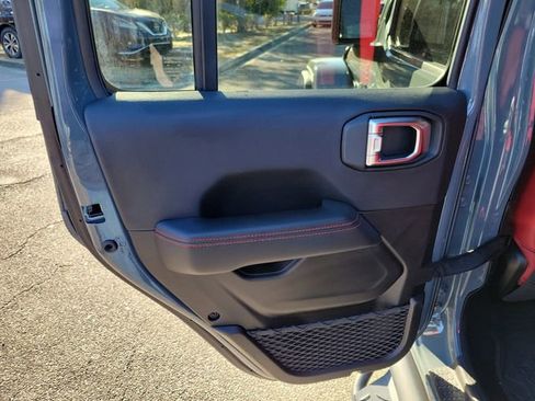 Used 2024 Jeep Wrangler Unlimited Rubicon 392 image 30