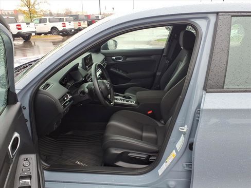 Used 2023 Honda Civic Sport image 11