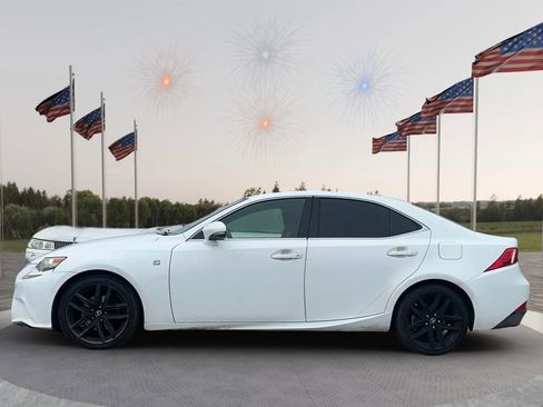 Used 2014 Lexus IS 250 RWD image 4