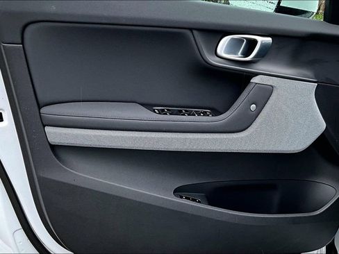 Used 2022 Polestar Polestar 2 w/ Plus Package image 23