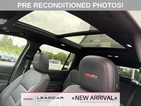 Used 2025 Chevrolet Traverse Z71 w/ LPO, Floor Liner Package AWD/4WD image 26