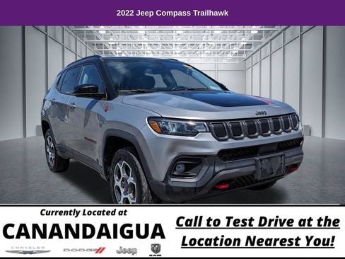 Used 2022 Jeep Compass Trailhawk w/ Trailhawk Convenience Group AWD/4WD image 1