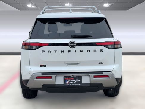 New 2025 Nissan Pathfinder SL w/ Black Appearance Package image 10
