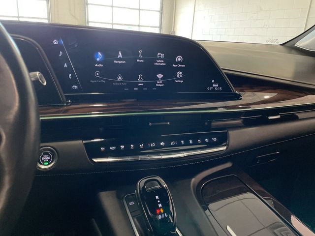 Certified 2023 Cadillac Escalade Sport Platinum w/ LPO, ONYX Package AWD/4WD image 16